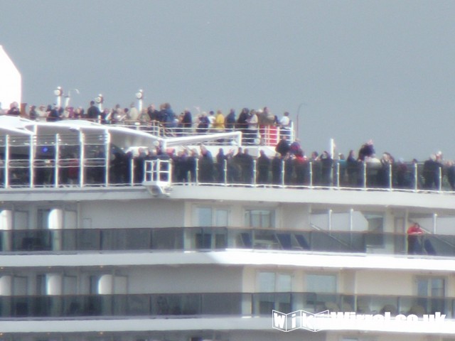 Attached picture Queen mary leaving 007 (Copy).JPG